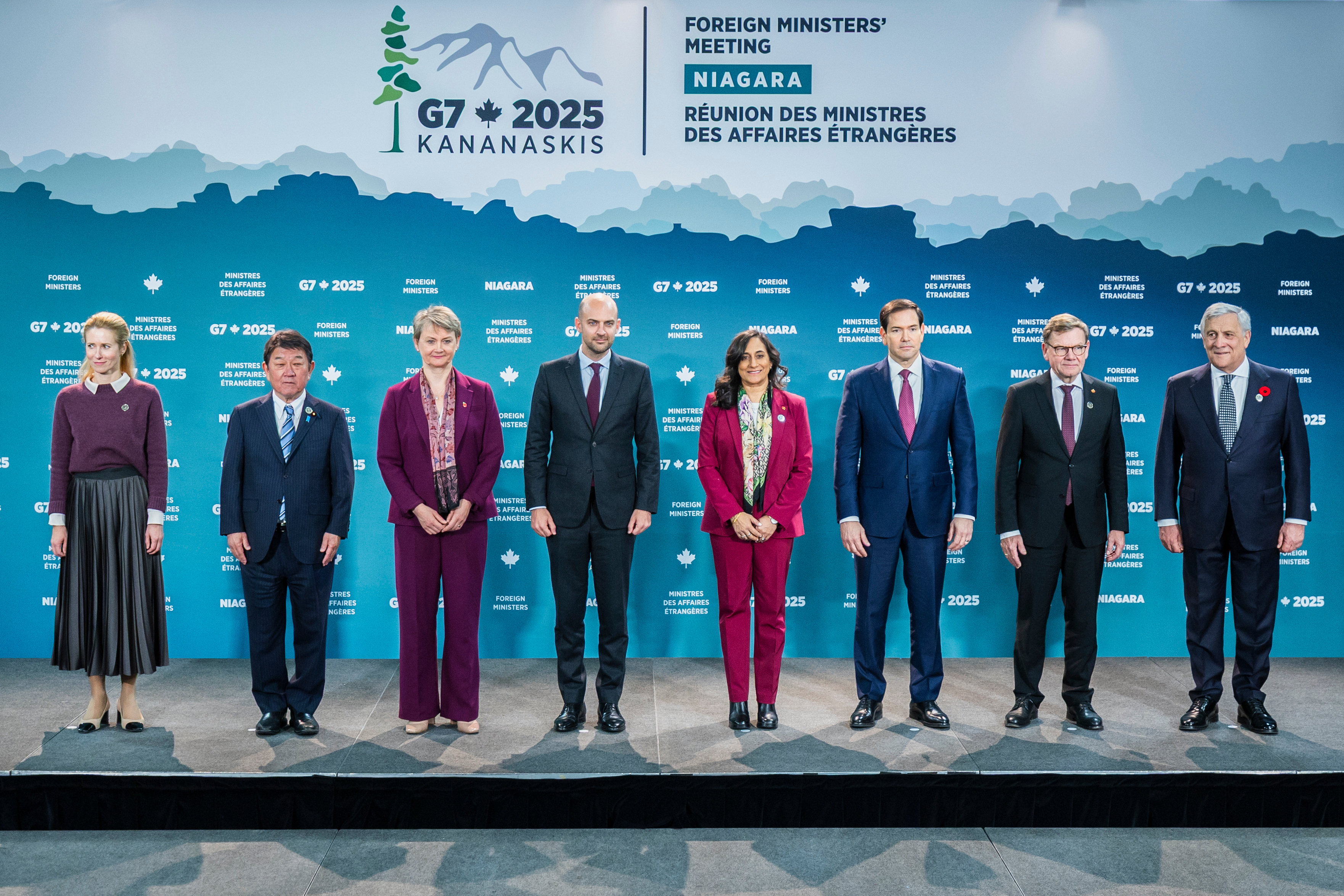 (From left) European Union High Representative for Foreign Affairs and Security Policy and European Commission Vice-President Kaja Kallas, Minister of Foreign Affairs of Japan Toshimitsu Motegi, Britain's Foreign Secretary Yvette Cooper, France's Minister for Europe and Foreign Affairs Jean-No&euml;l Barrot, Canada's Minister of Foreign Affairs Anita Anand, US Secretary of State Marco Rubio, German Foreign Minister Johann Wadephul and Italy's Foreign Minister Antonio Tajani pose for the family photo during the G7 Foreign Ministers' Meeting in Niagara-on-the-Lake, Ontario, Nov 11, 2025. (THE CANADIAN PRESS VIA AP)