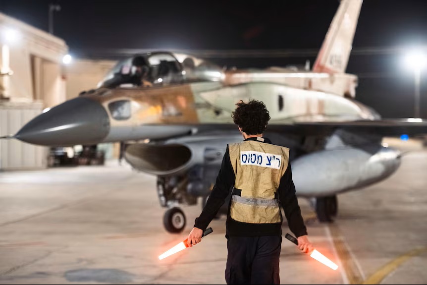 Israeli warplanes ready to fly over Iranian targets during March 2026 operations.