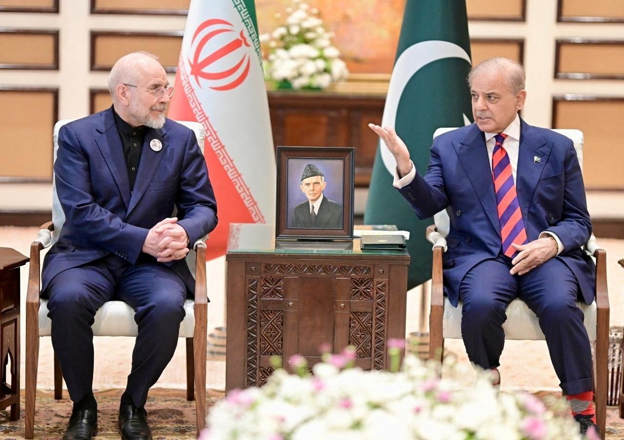 Pakistani Prime Minister Shehbaz Sharif (R) meets with Iranian Parliament Speaker Mohammad Bagher Ghalibaf, ahead of U.S.-Iran peace talks, Islamabad, Pakistan, April 11, 2026. (Reuters Photo)