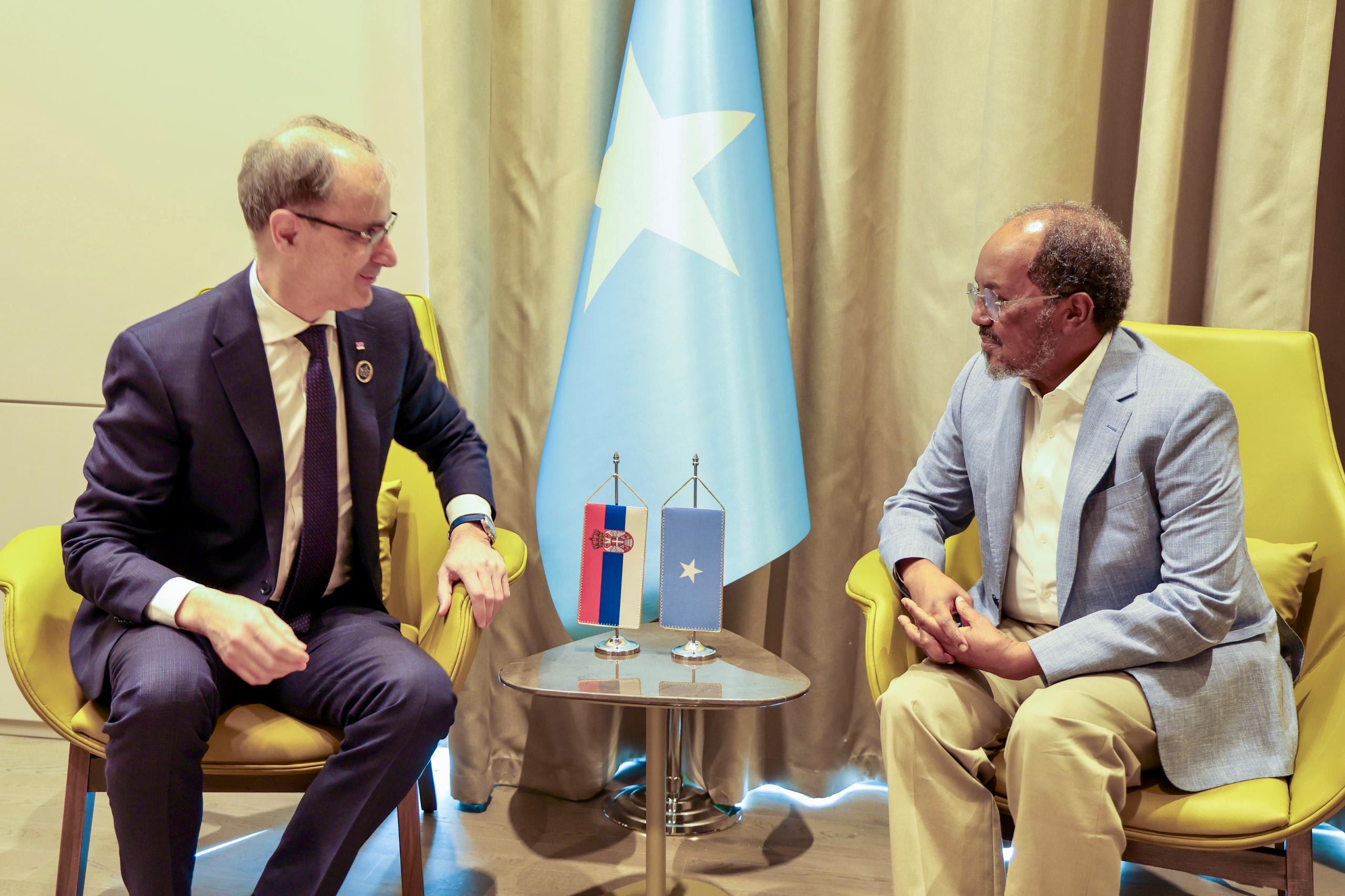 Somali President Hassan Sheikh Mohamud and Serbian Prime Minister Đuro Macut hold a sideline meeting at the Antalya Diplomacy Forum in T&uuml;rkiye, focusing on strengthening bilateral ties and expanding cooperation.