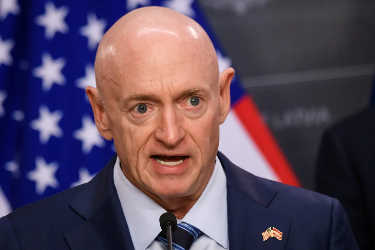Mark Kelly, US Senator.