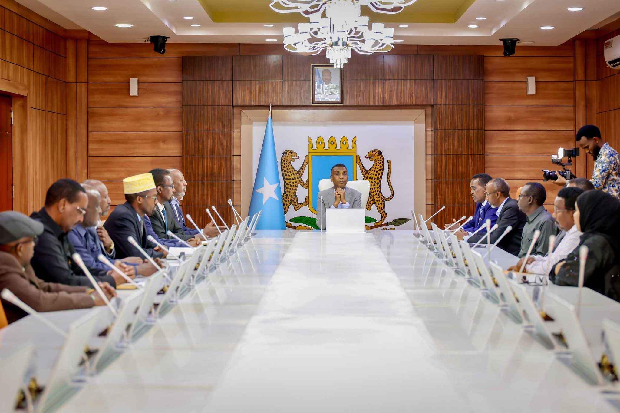 Somali Prime Minister Hamza Abdi Barre chairs a meeting with political leaders in Mogadishu on advancing one-person, one-vote elections.