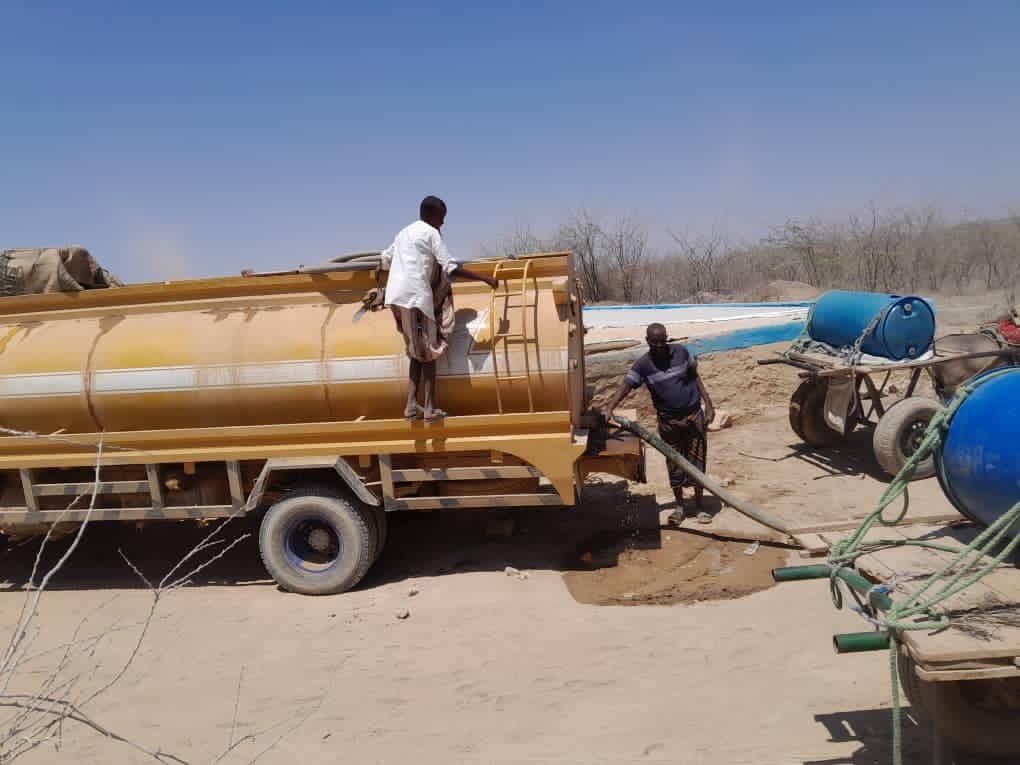 A water tanker delivers emergency supplies to drought-stricken residents in Amalow, where communities are facing severe shortages.