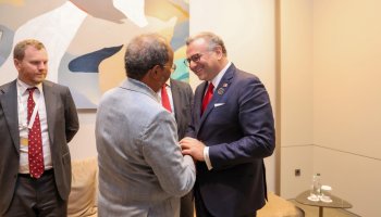 President Hassan Sheikh Mohamud of Somalia meets U.S. Senior Advisor Massad Fares Boulos during the Antalya Diplomacy Forum in Turkey, where both sides discussed bilateral cooperation and regional coordination.