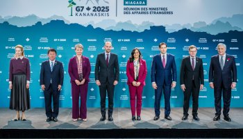 (From left) European Union High Representative for Foreign Affairs and Security Policy and European Commission Vice-President Kaja Kallas, Minister of Foreign Affairs of Japan Toshimitsu Motegi, Britain's Foreign Secretary Yvette Cooper, France's Minister for Europe and Foreign Affairs Jean-Noël Barrot, Canada's Minister of Foreign Affairs Anita Anand, US Secretary of State Marco Rubio, German Foreign Minister Johann Wadephul and Italy's Foreign Minister Antonio Tajani pose for the family photo during the G7 Foreign Ministers' Meeting in Niagara-on-the-Lake, Ontario, Nov 11, 2025. (THE CANADIAN PRESS VIA AP)